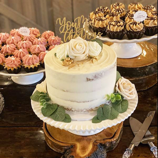 Wedding Cutting Cake